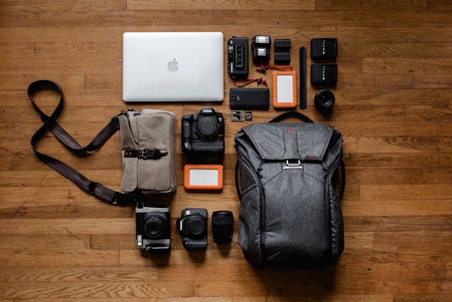 water resistant laptop bags